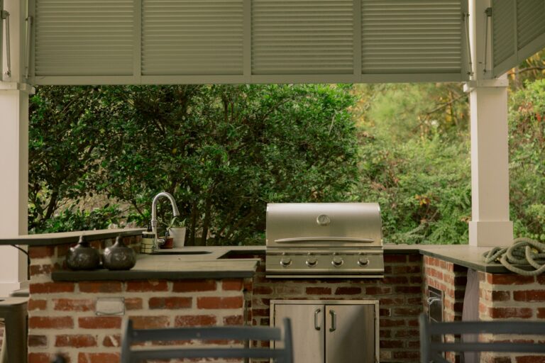 luxury outdoor kitchen